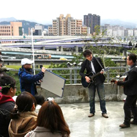 台北屋頂上的提琴手